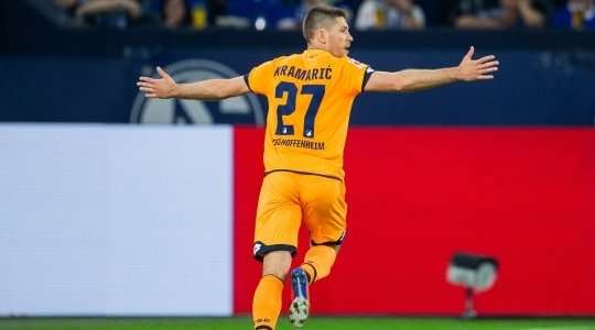 Vào! Kerem Demirbay thực hiện một đường chuyền đến chân Andrej Kramaric (Hoffenheim) và cầu thủ này tung một cú sút từ trong vòng cấm, đưa bóng vào góc thấp bên trái mành lưới. Tỉ số là 0:2.