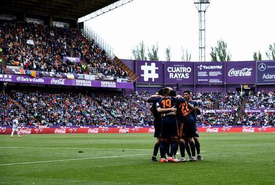 Carlos Soler (Valencia) nhận một đường chuyền sát thủ, đặt anh vào thế đối mặt với thủ môn và anh đã ghi bàn với một cú sút lạnh lùng vào góc thấp bên trái khung thành. Một cú dứt điểm xuất sắc.