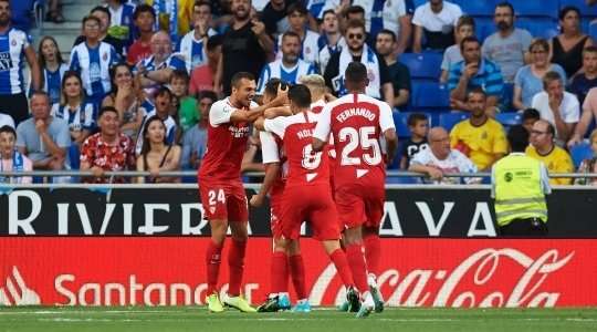 Vào! Sergio Reguilon (Sevilla) sút bóng bật ra vào góc trái phía dưới sau khi bóng đến chỗ anh ấy trong vòng cấm. Tỉ số là 0:1.