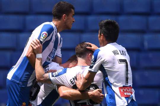 David Lopez (Espanyol) bật cao đánh đầu vào góc trái phía dưới. Aitor Fernandez Abarisketa không thể đẩy bóng ra và tỉ số là 1:1.