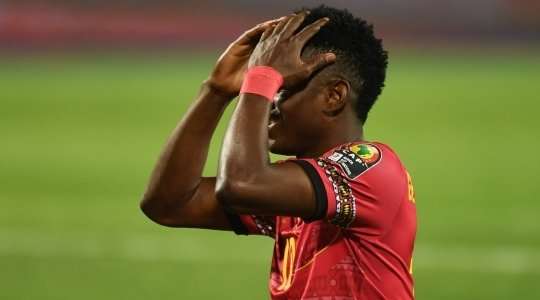 Dala Gelson (Angola) có một cơ hội tuyệt vời trong vòng 5m50, anh sút chìm vào giữa khung thành, nhưng Djigui Diarra đã có một pha cản phá chuẩn xác để ngăn chặn anh ấy.