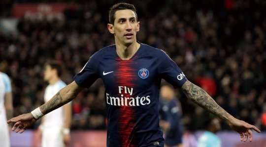 Vào! Thilo Kehrer thể hiện nhãn quan tuyệt vời của mình với đường chuyền sắc sảo cho Angel Di Maria (Paris SG), người đã rất bình tĩnh sút bóng vào góc trái phía dưới. Tỉ số là 2:1.