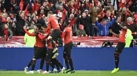 Quả phạt góc được Clement Grenier thực hiện đưa bóng đến một vị trí nguy hiểm trước cầu môn và kiến tạo cho Edson Mexer (Rennes), người đã chiến thắng trong pha không chiến để đánh đầu đưa bóng vào lưới. Tỉ số là 2:2.