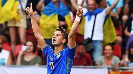 Vào! Vladyslav Supryaga (Ukraine) chớp cơ hội sau một tình huống bóng bật ra trong vòng cấm và đánh bại thủ môn với một cú sút vào góc thấp bên trái. Tỉ số đã được nâng lên: 1:1.