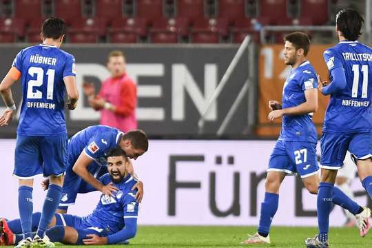 Một bàn thắng đẹp mắt! Pavel Kaderabek chuyền bóng cho Munas Dabbur (Hoffenheim), người đang đứng ở một vị trí trống trải trong vòng cấm để cầu thủ này có một cú sút một chạm, đưa bóng vòng qua người thủ môn Andreas Luthe và đi vào góc phải khung thành. Tỉ số là 0:1.
