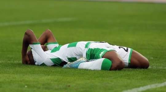 Hamed Traore (Sassuolo) phung phí một cơ hội ghi bàn nguy hiểm. Anh ấy đón một quả tạt tốt trong vòng 5m50, nhưng lại sút bóng đi vọt xà ngang.
