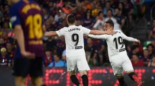 Nó đã đi vào lưới! Carlos Soler chuyền bóng dọn cỗ cho Rodrigo (Valencia), người có một pha dứt điểm dễ dàng với một cú đánh đầu vào lưới trống. Tỉ số là – 0:2.