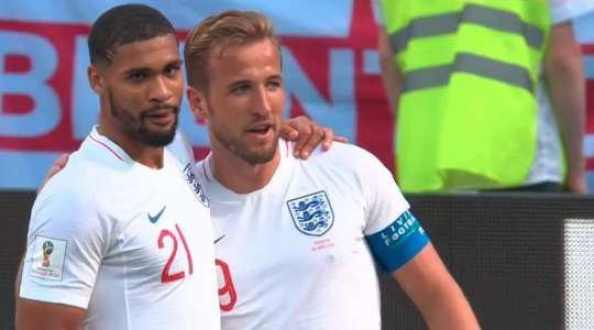 Vào! Ruben Loftus-Cheek quan sát nhanh và dứt điểm. Cú sút của anh ấy chạm người Harry Kane (Anh) và đổi hướng, đánh bại thủ môn. 6:0.