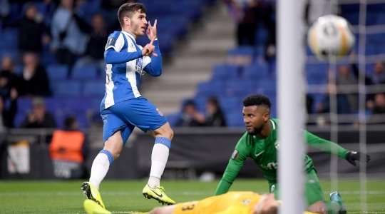 Vào! Một đường chọc khe tuyệt vời của Matias Vargas mở ra khoảng trống cho Victor Campuzano Bonilla (Espanyol) ngay trong vòng cấm, và anh đã không phạm bất kỳ sai lầm nào khi sút mạnh quả bóng về góc thấp bên phải khung thành. Tỉ số là 4:0.