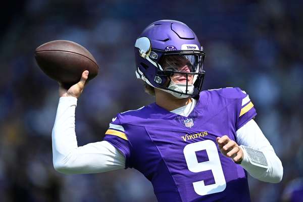 New York Giants acquire QB J.J. McCarthy in trade deal with the Vikings