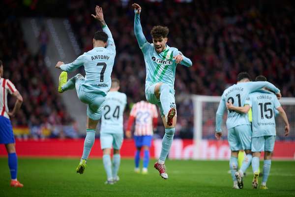 Antony celebrates his goal