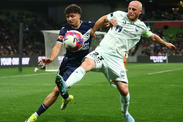 Grand final spot at stake for maiden Cup meeting between Sydney FC and Melbourne Victory