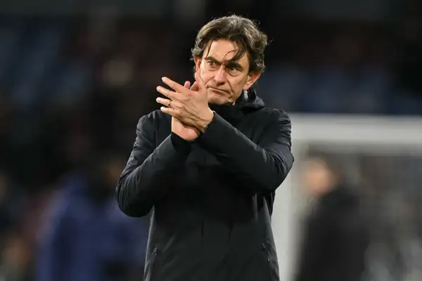 Thomas Frank applauds fans after Tottenham drew 2-2 at Turf Moor