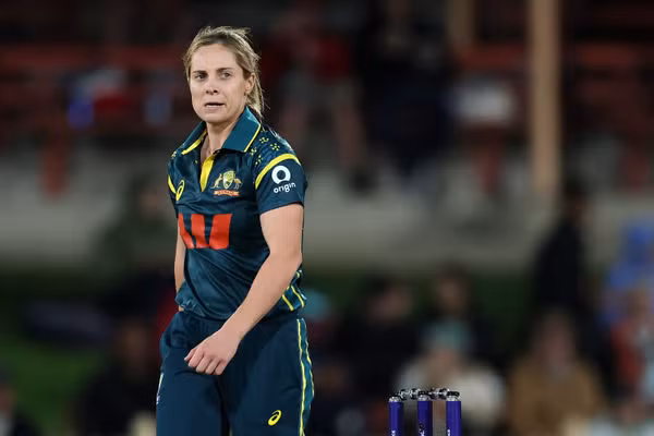 Sophie Molineux bowling against New Zealand in October.
