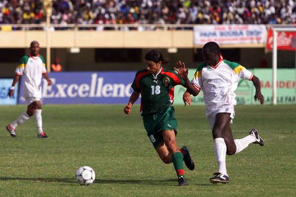 Senegal edged Morocco in qualifiers for the 2002 World Cup