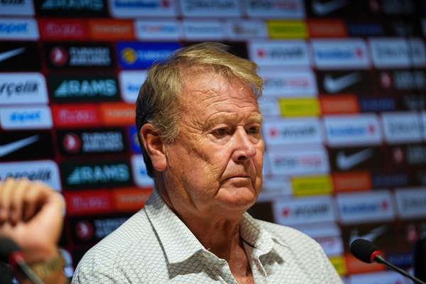 Former World Cup and Champions League coach Age Hareide is battling brain cancer.