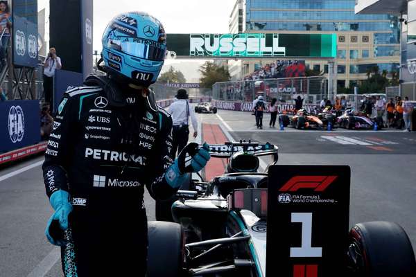 Russell takes pole for Azerbaijan GP ahead of Leclerc after Antonelli crashes out
