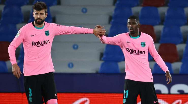 Sau một pha tranh chấp trước khung thành, bóng bật ra và tìm đến vị trí của Ousmane Dembele (Barcelona). Cầu thủ này dứt điểm từ cự li gần đi thẳng vào góc cao bên trái.