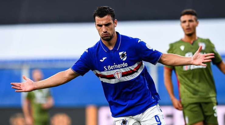 Một cú sút tuyệt vời! Federico Bonazzoli (Sampdoria) thể hiện sự bình tĩnh tuyệt vời trong vòng cấm để tung một cú sút nhanh vào phía trong cột dọc bên phải. Tỉ số là 3:0.