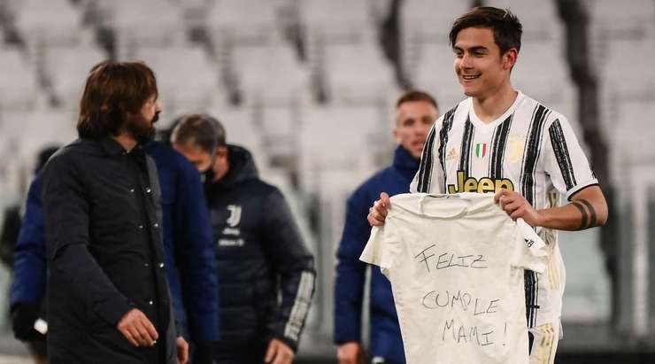Vào - 2:0! Paulo Dybala (Juventus) tung một cú sút từ rìa vòng cấm và ghi bàn vào góc trái phía dưới. Rodrigo Bentancur kiến tạo thành bàn.