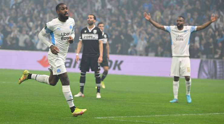 Vào! Dimitri Payet kiến tạo cho Gerson (Marseille) một cơ hội dứt điểm ở bên trong vòng cấm. Cú ra chân của cầu thủ này không thực sự chuẩn xác, nhưng may mắn là quả bóng bằng cách nào đó vẫn tìm được đường vào phía bên trái khung thành. Tỉ số là 1:0.