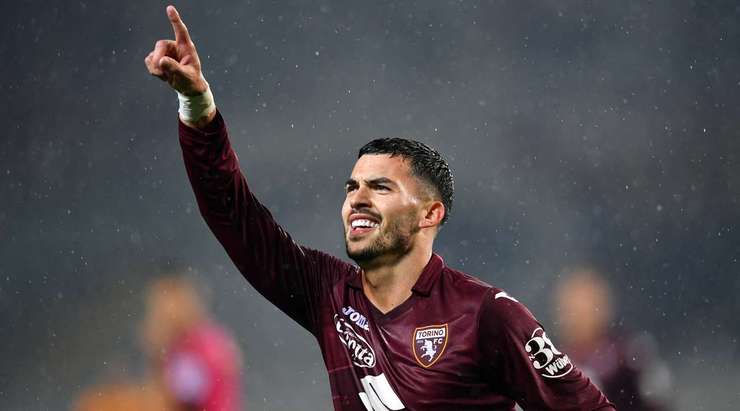 Một cú sút tuyệt vời! Nemanja Radonjic (Torino) thể hiện sự bình tĩnh tuyệt vời trong vòng cấm để tung một cú sút nhanh vào góc trái phía dưới. Tỉ số là 1:0.