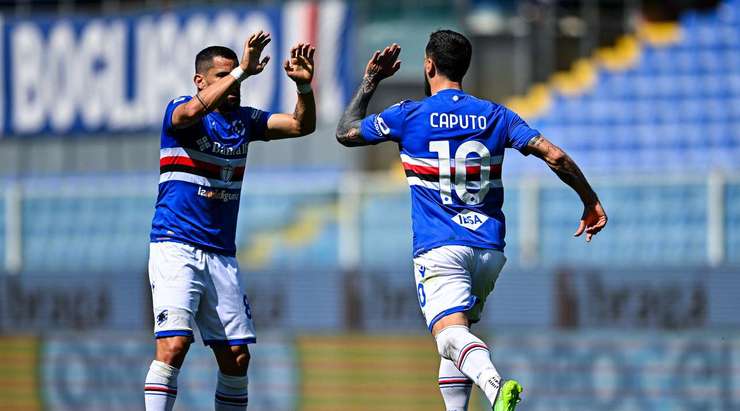 Vào! Francesco Caputo (Sampdoria) sút bóng bật ra đi chìm vào chính giữa khung thành sau khi bóng đến chỗ anh ấy trong vòng cấm. Tỉ số là 1:2.