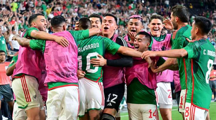 Vào! Jesus Gallardo dọn cỗ cho Roberto Alvarado (Mexico), người ghi bàn với một pha dứt điểm cự li gần đơn giản. Tỉ số là 0:3.