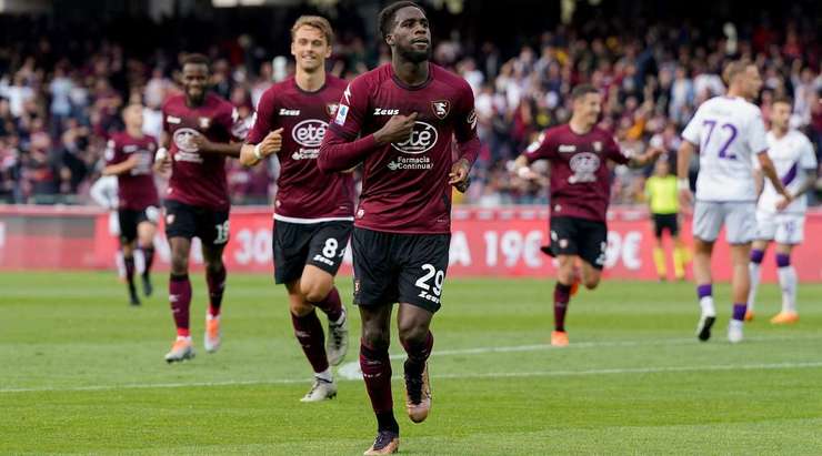 Boulaye Dia (Salernitana) có một pha đi bóng độc diễn tuyệt vời và dứt điểm từ trong vòng cấm, đánh bại thủ môn Pietro Terracciano với một cú sút vào góc trái phía dưới. Tỉ số bây giờ là: 1:0.