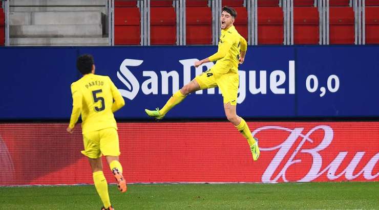 Một bàn thắng đồng đội tuyệt vời! Fer Nino (Villarreal) được giải thoát trong vòng cấm bởi Yeremi Pino và không mắc một sai lầm nào với một pha dứt điểm tốt vào góc phải phía dưới. 0:2.