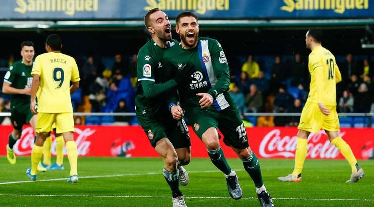 David Lopez (Espanyol) đón quả phạt góc và thể hiện khả năng săn bàn của mình với một cú đánh đầu lạnh lùng từ cự li gần vào góc thấp bên trái cầu môn. Tỉ số là 0:1.