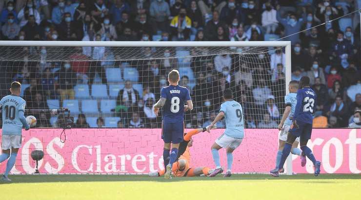 Nolito (Celta Vigo) nhận một đường chuyền thú vị bên trong vòng cấm và anh sút bóng lọt qua thủ môn vào lưới. Một pha dứt điểm xuất sắc!