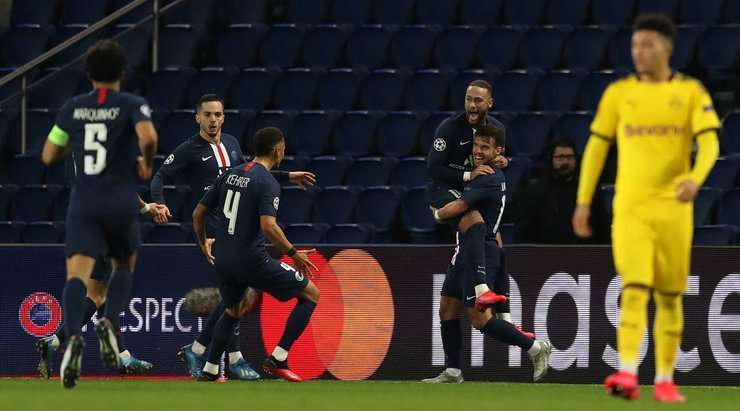 Juan Bernat (Paris SG) ghi bàn! Juan Bernat (Paris SG) được kiến tạo bởi Pablo Sarabia và anh ấy đã cho thấy sự bình tĩnh tuyệt vời trong vòng cấm để sút vào bên trái mành lưới. 2:0.