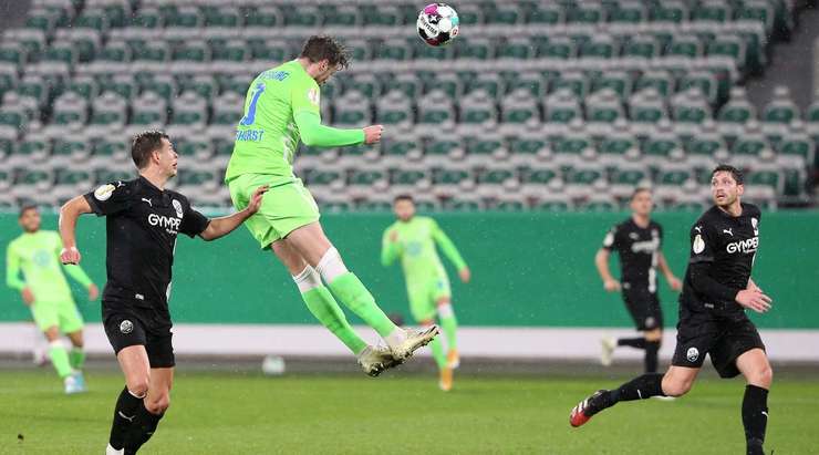 Một đường chuyền bổng hoàn hảo từ Renato Steffen tìm đến Wout Weghorst (Wolfsburg), người đã nhảy cao nhất và đánh đầu từ cự li gần vào góc trái khung thành. Pha dứt điểm có lực và đủ chính xác để hoàn toàn loại bỏ thủ môn Rick Wulle. Tỉ số bây giờ là: 2:0.