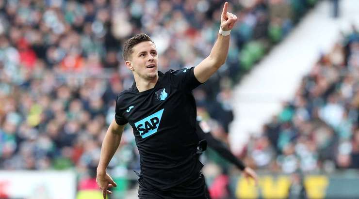 Vào! Đường lốp bóng vào vòng cấm đẹp mắt của Pavel Kaderabek được Christoph Baumgartner (Hoffenheim) vồ lấy như hổ đói vồ mồi. Không đợi phải nhắc, anh đánh đầu từ cự ly gần đưa bóng vượt qua tầm với của thủ môn Jiri Pavlenka trước khi đi vào góc thấp bên trái khung thành. Tỉ số là 0:2.