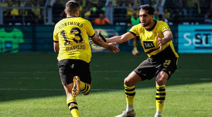 Vào! Giovanni Reyna thể hiện nhãn quan tuyệt vời của mình với đường chuyền sắc sảo cho Raphael Guerreiro (Dortmund), người đã rất bình tĩnh sút bóng vào góc trái phía dưới. Tỉ số là 1:2.