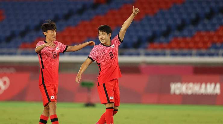 Vào - 6:0! Kang-In Lee (Hàn Quốc) tung một cú sút từ rìa vòng cấm và ghi bàn vào góc phải phía dưới. Dong-Hyun Kim kiến tạo thành bàn.