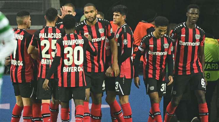 Vào! Florian Wirtz thực hiện một quả tạt tốt từ quả phạt góc và bóng tìm đến Robert Andrich (Bayer Leverkusen) một cách hoàn hảo. Cầu thủ này đánh đầu căng như kẻ chỉ từ gần chấm phạt đền, đưa bóng thẳng vào góc trái khung thành. Tỉ số là 1:0.
