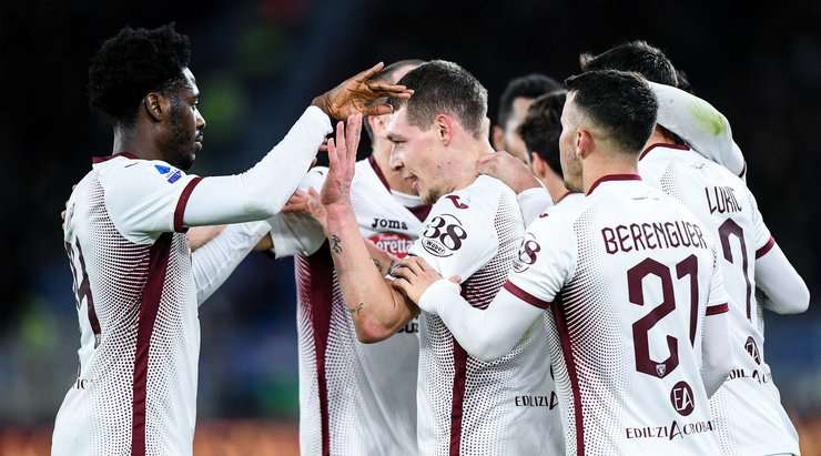 Vào! Andrea Belotti (Torino) chớp cơ hội sau một tình huống bóng bật ra trong vòng cấm và đánh bại thủ môn với một cú sút vào góc cao bên trái. Tỉ số đã được nâng lên: 0:1.