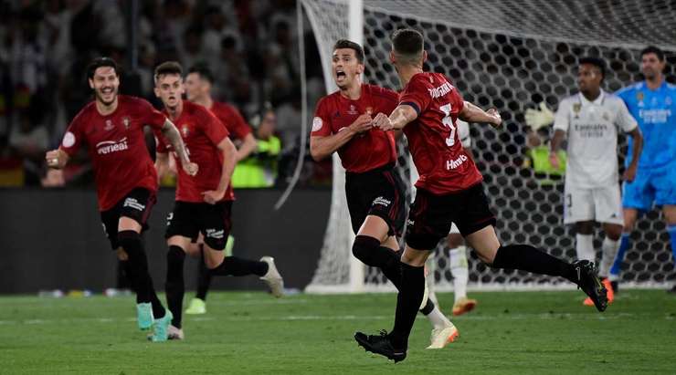Bóng bật ra và đến chân của Lucas Torro (Osasuna) ở ngay bên ngoài vòng cấm. Anh không hề do dự và tung một cú sút tuyệt vời vào góc trái phía dưới. Pha dứt điểm đi ra ngoài tầm với của thủ thành Thibaut Courtois và tỉ số đã được thay đổi thành 1:1.