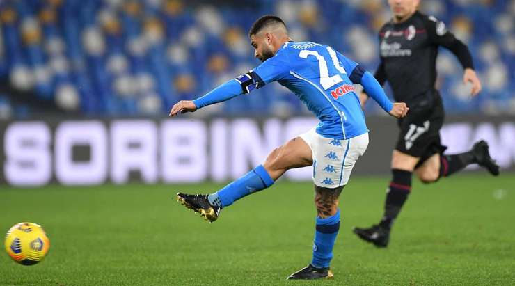 Các cầu thủ phòng ngự đã dành cho Lorenzo Insigne (Napoli) quá nhiều khoảng trống và họ đã phải trả giá. Cầu thủ này có một cú sút trái phá về phía góc thấp bên trái. Thủ môn Lukasz Skorupski trong một giây phút thiếu tập trung đã không thể phản ứng kịp thời, và tỉ số là 3:1.