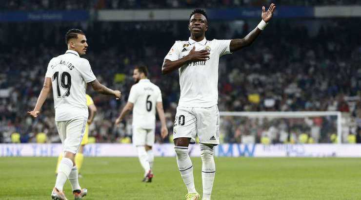 Vinicius Junior (Real Madrid) có một pha đi bóng độc diễn tuyệt vời và dứt điểm từ trong vòng cấm, đánh bại thủ môn Pepe Reina với một cú sút vào góc phải phía dưới. Tỉ số bây giờ là: 2:1.