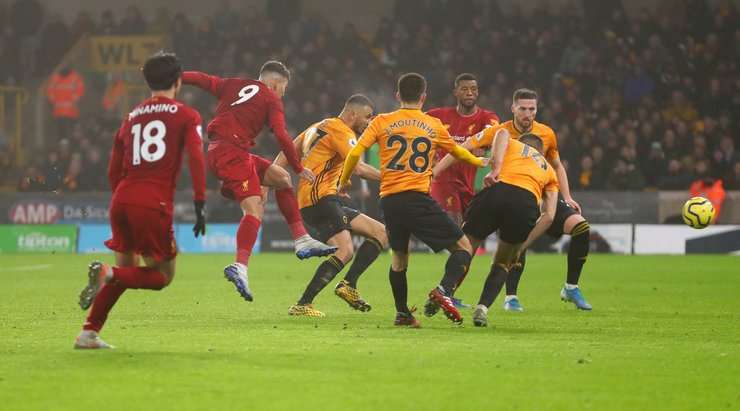 Vào - 1:2! Jordan Henderson chuyền bóng như đặt cho Roberto Firmino (Liverpool), người có một cú sút từ cự ly gần vào nửa bên trái khung thành, đánh bại thủ môn.