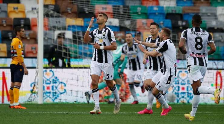 Đã có bàn thắng! Adam Masina (Udinese) dũng cảm tung người đánh đầu cận thành sau đường căng ngang của Sandi Lovric và anh không để cho thủ môn Nicola Ravaglia bất kỳ cơ hội cản phá nào. Bóng bay như một viên đạn vào góc thấp bên trái khung thành. Tỉ số là 2:0.