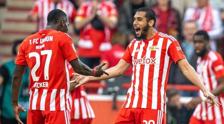 Vào! Sheraldo Becker tung một đường chuyền tốt vào vòng cấm và bóng tìm đến Aissa Laidouni (Union Berlin). Cầu thủ này không bỏ lỡ vận may của mình và dễ dàng sút bóng từ cự ly gần vào lưới. 4:2.