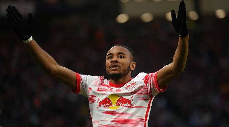 Dominik Szoboszlai treo bóng vào từ quả đá phạt và bóng được đón bởi Christopher Nkunku (RB Leipzig). Cầu thủ này tung một cú sút vào góc thấp bên phải khung thành, không cho thủ môn một cơ hội nào. Tỉ số là 1:0.