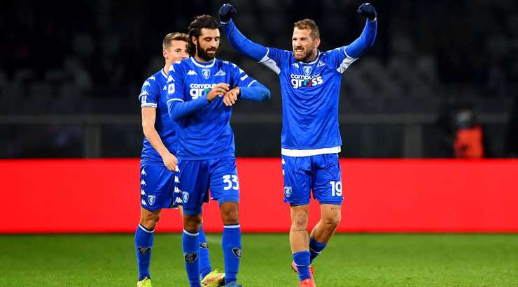 Andrea La Mantia (Empoli) ghi bàn từ một vị trí khó. Anh ấy bật cao để đón một quả tạt và đánh đầu căng vào góc phải phía trên. Một pha dứt điểm xuất sắc.
