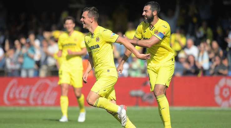 Vào! Giovani Lo Celso (Villarreal) đã có mặt đúng lúc đúng chỗ để lấy bóng bật ra trong vòng cấm, và anh ấy sút bóng vào nóc lưới. Tỉ số là 1:0.