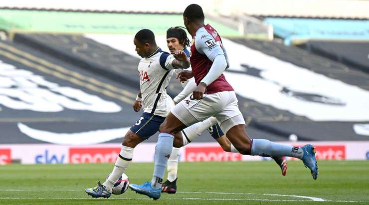 Steven Bergwijn (Tottenham) có một pha đi bóng độc diễn tuyệt vời và dứt điểm từ trong vòng cấm, đánh bại thủ môn Emiliano Martinez với một cú sút vào góc cao bên phải khung thành. Tỉ số bây giờ là: 1:0.
