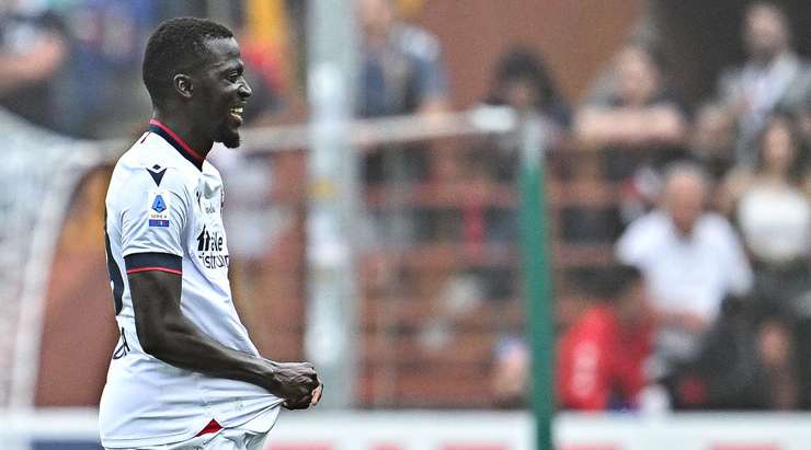 Vào! Musa Barrow (Bologna) sút bóng bật ra vào góc phải phía dưới sau khi bóng đến chỗ anh ấy trong vòng cấm. Tỉ số là 0:1.